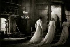 thumbs-dracula01.jpg-nggid03328-ngg0dyn-320x240x100-00f0w010c010r110f110r010t010